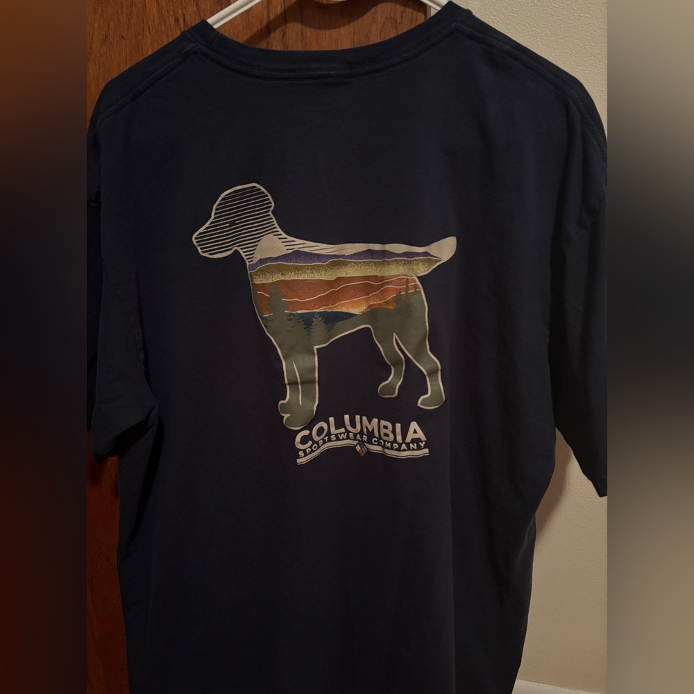 Columbia graphic tee